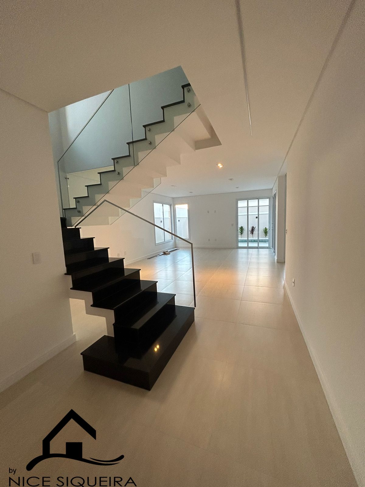 033d559b-f0cc-41ac-99ff-46f5afeee960