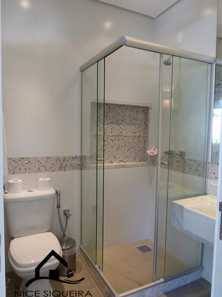 f33b77df-58b9-400c-800e-f4f3460a3ab5