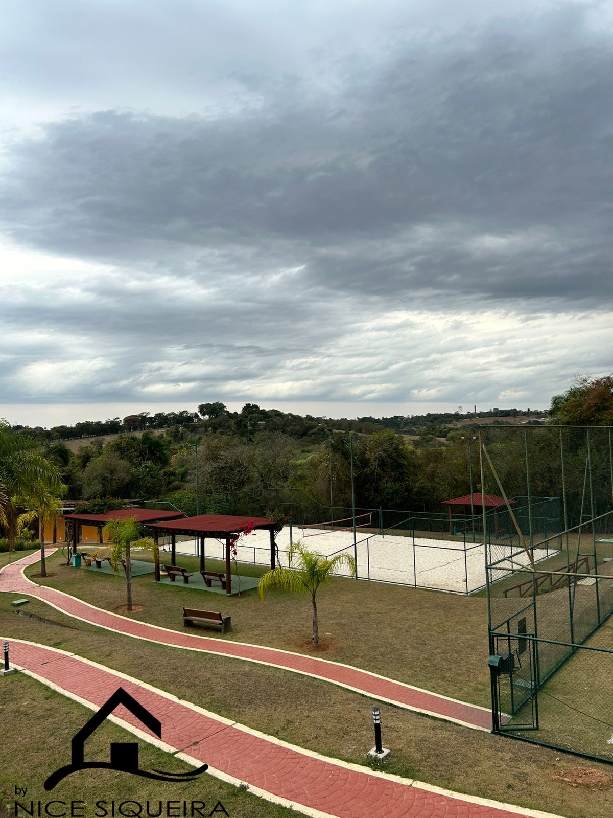 568e7c27-fc39-4ef0-b5a4-4f7193286888