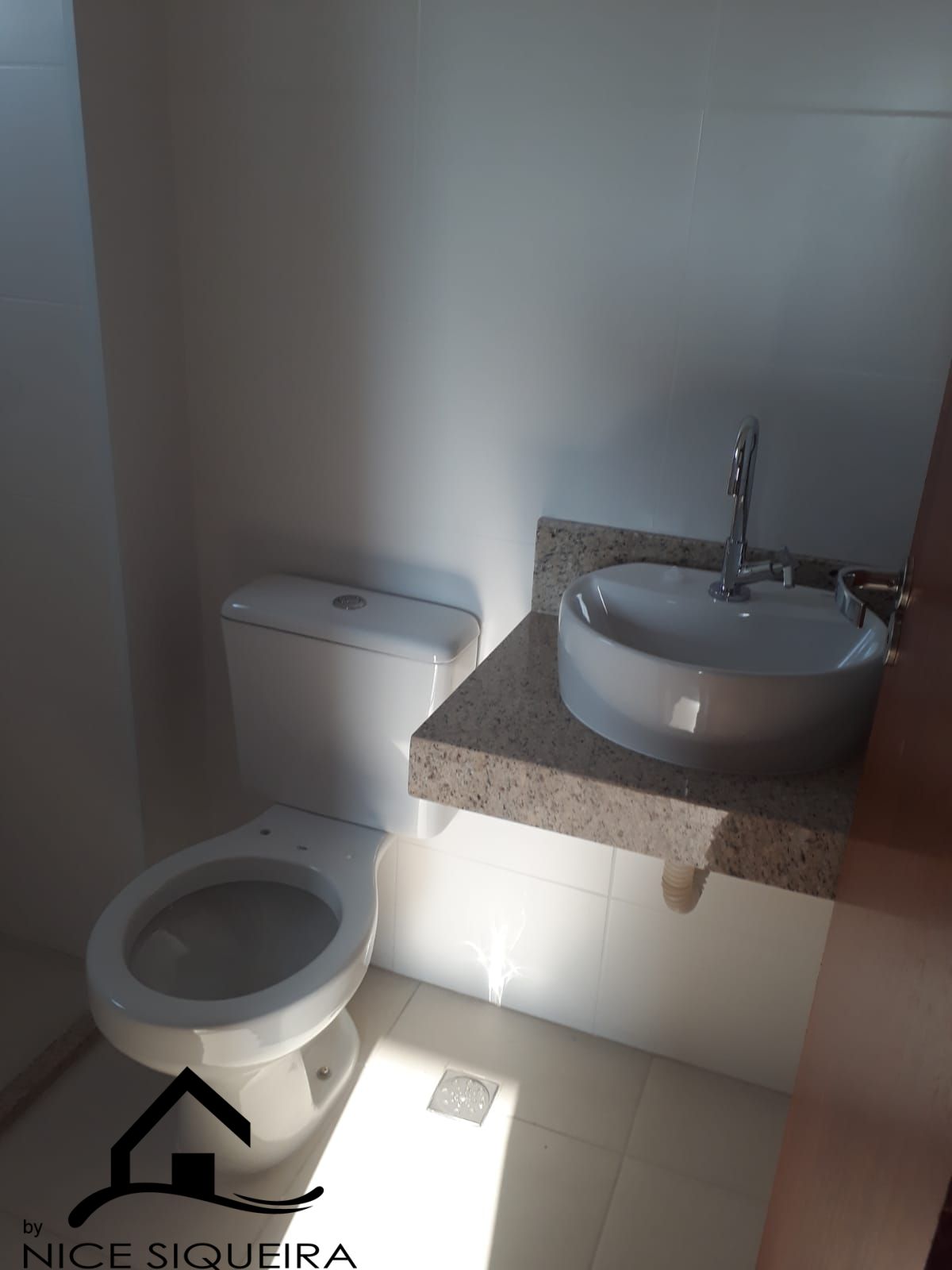 e70a9f58-0eda-4aad-8fa3-aacd257d9fb8