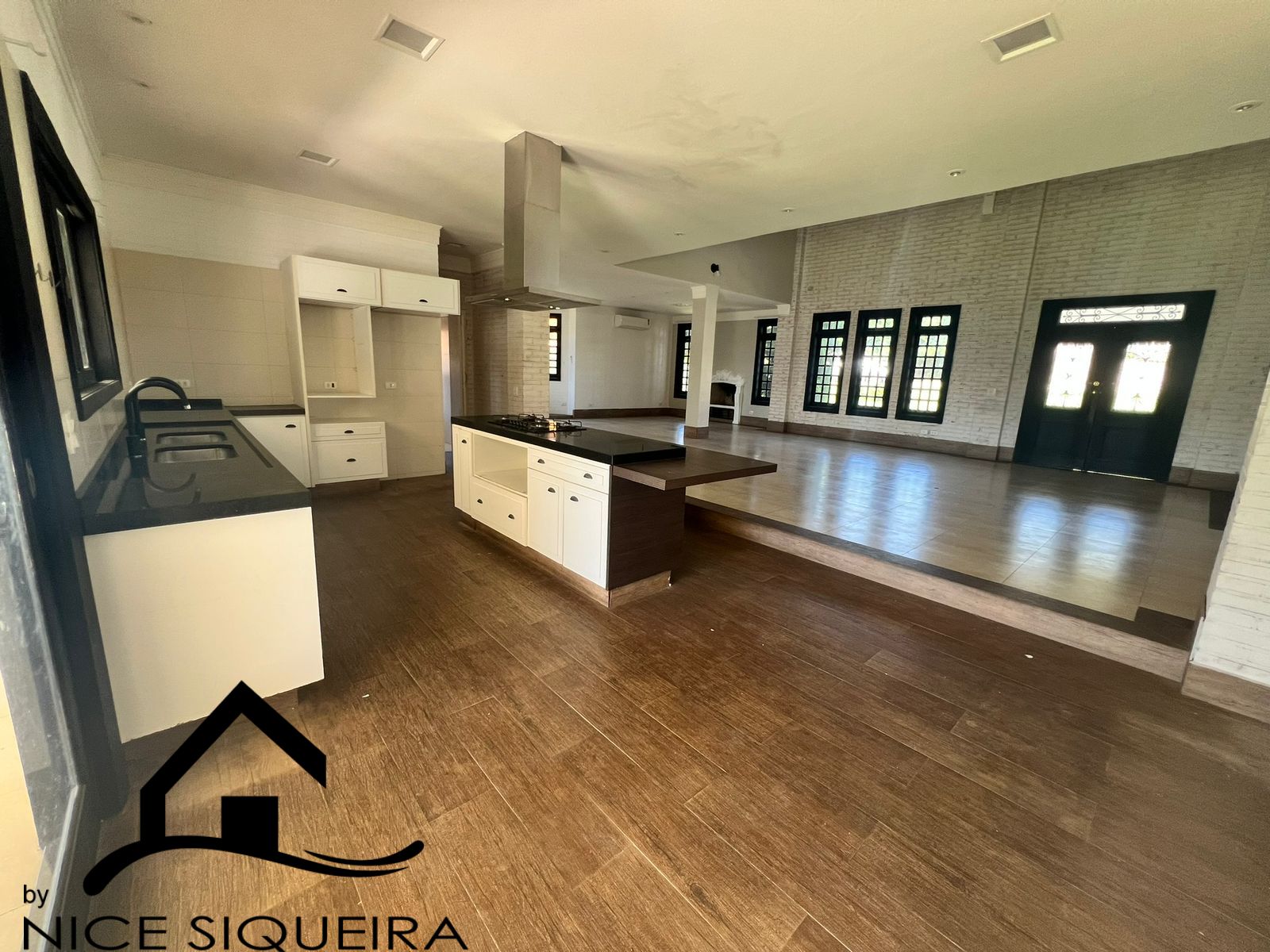 25a3bc8b-4521-4512-82c0-d23d5fece2e4