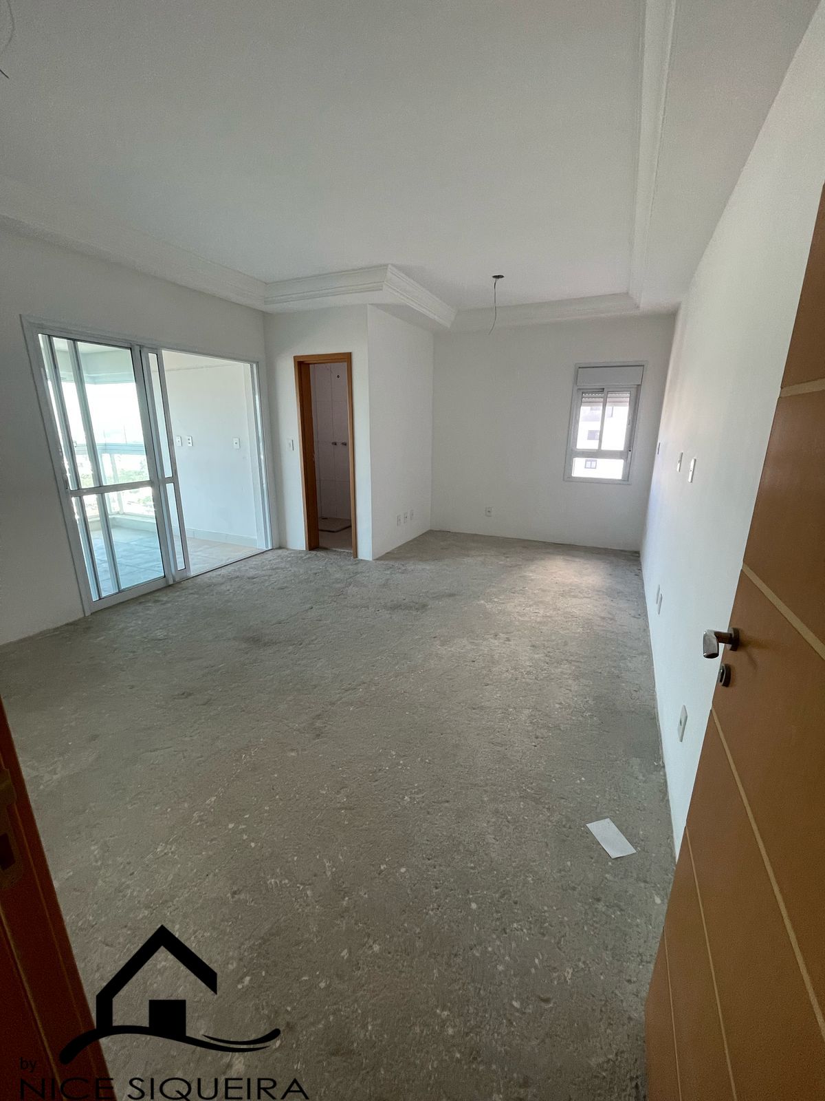 64ee1c69-1afb-4d57-bea3-f7aa23913ef2