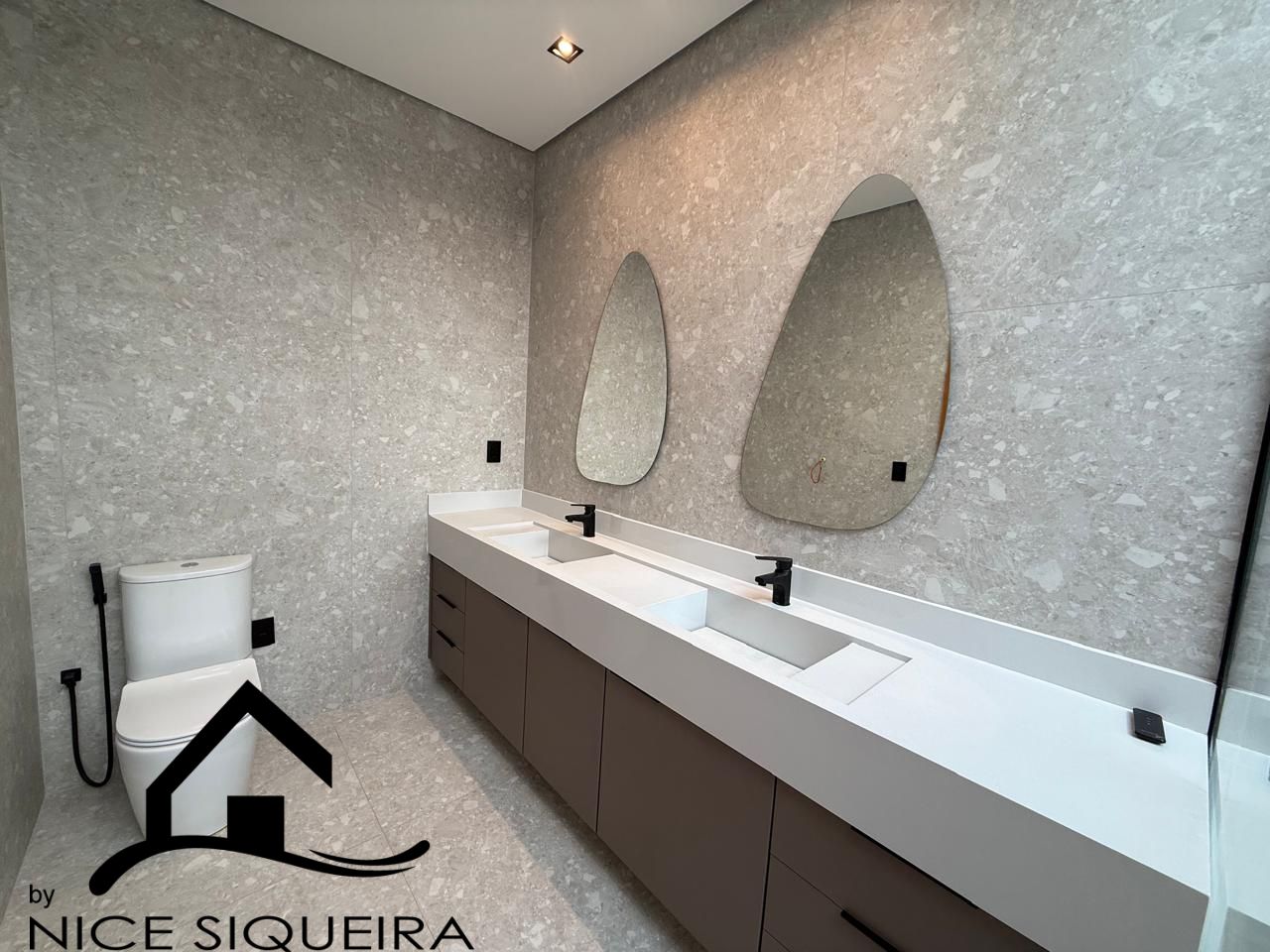 49c47304-d733-4c12-a0c6-dbefcdeeac5e