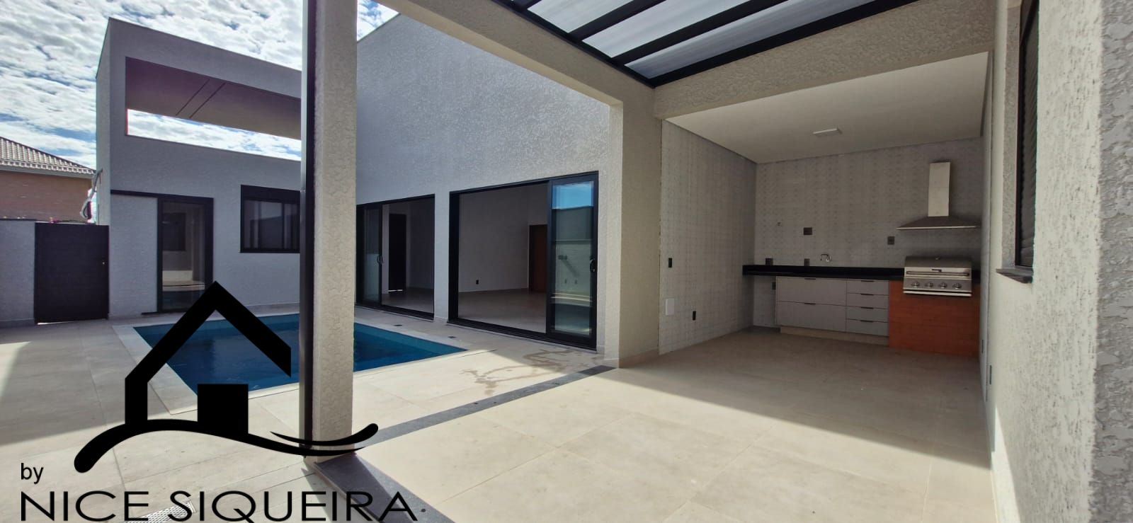 b2eb6d04-9014-456c-95c1-ffe47454f1d0