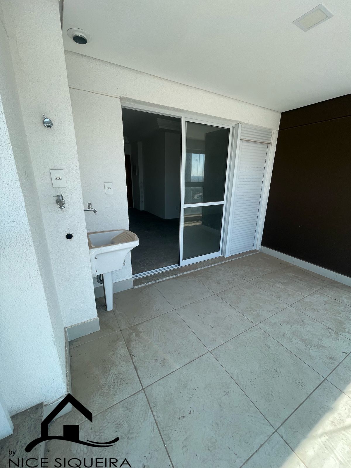 5ac8181b-a913-4756-b054-f7b097870068