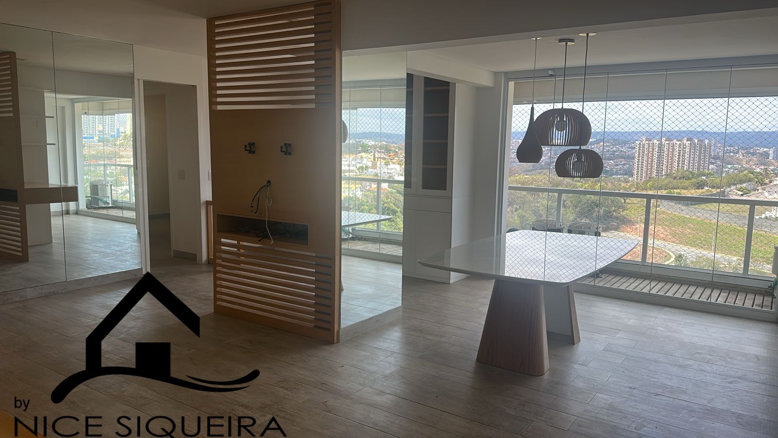 0f98aaf8-fd17-43ae-a0f9-c9bde6d775ea