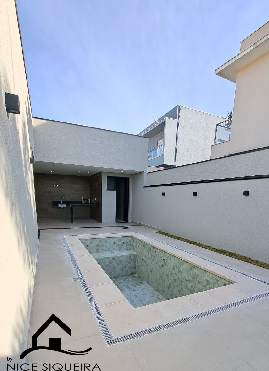 f49f50c6-4be5-4ef9-bdde-cbf7c6c73060