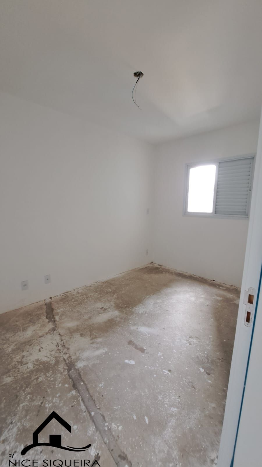 dda83c0b-82dd-43e2-8c3a-fde7a6d687b7