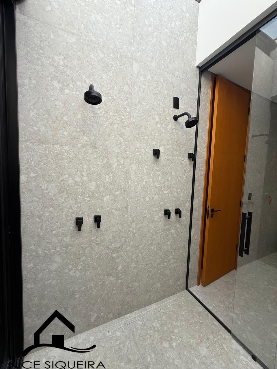 2651ccec-3b82-4d91-b01f-93d40851a9ec