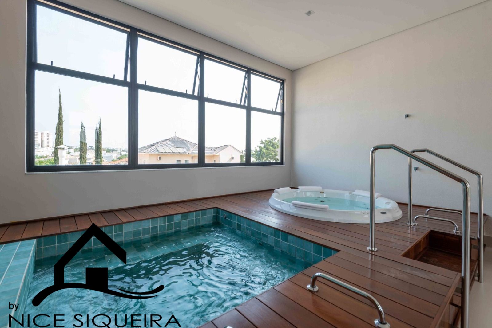 a2967a25-4cf0-48ff-a412-471531ca8b91