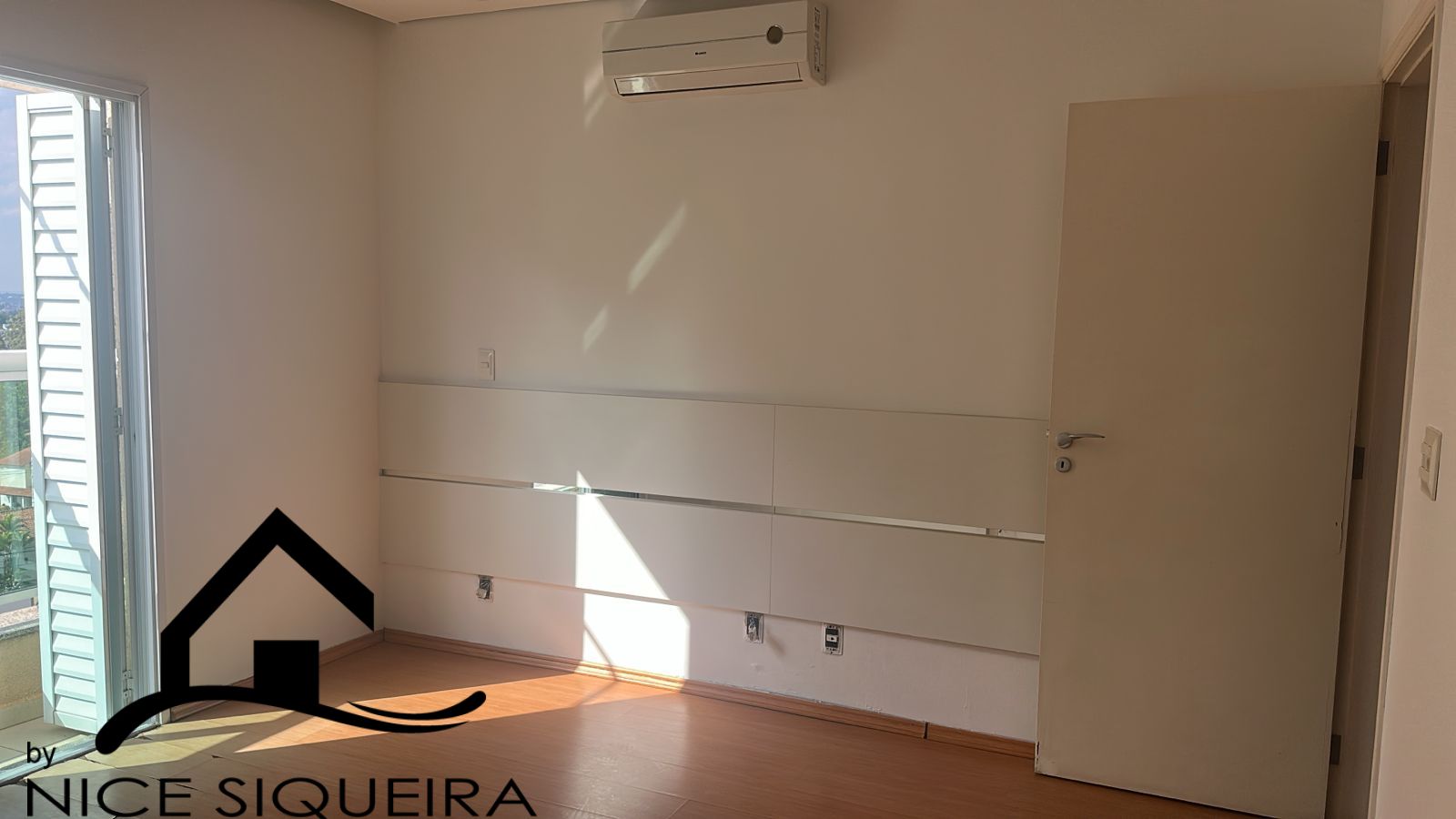 fcfaae2c-ff55-4480-9637-f8824ec49eb3