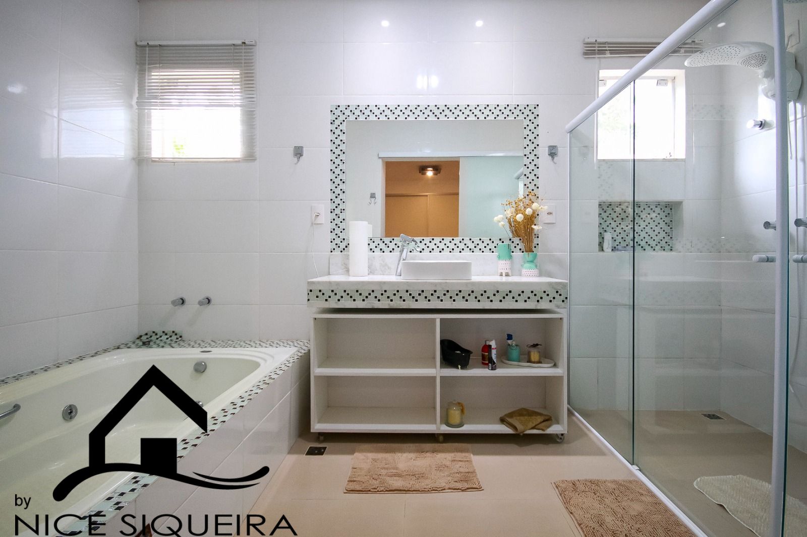 6cb500b7-e759-4e34-bfdb-e871048ab811