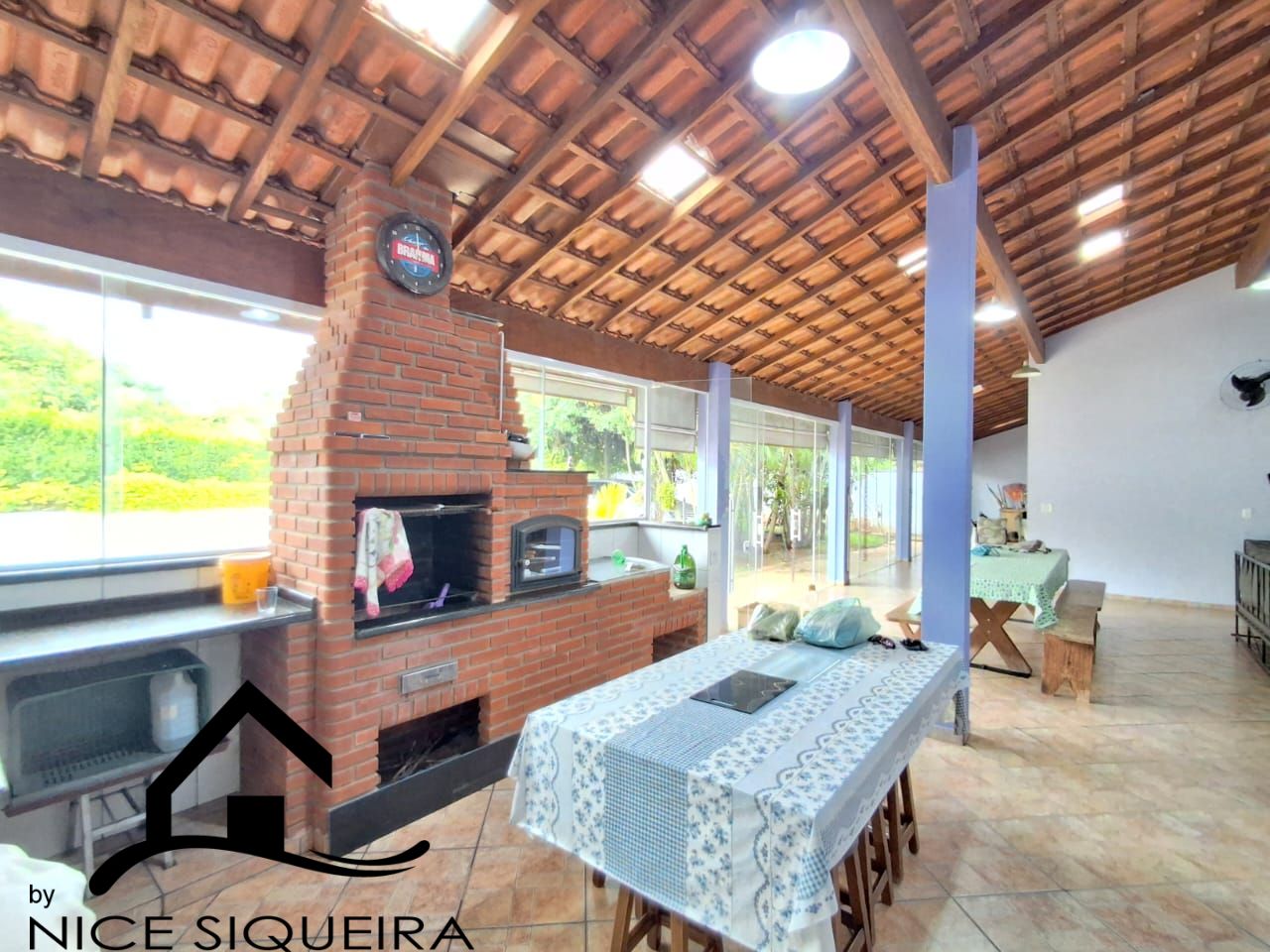 dea62b44-57c4-4d99-93b8-bf884599c49d