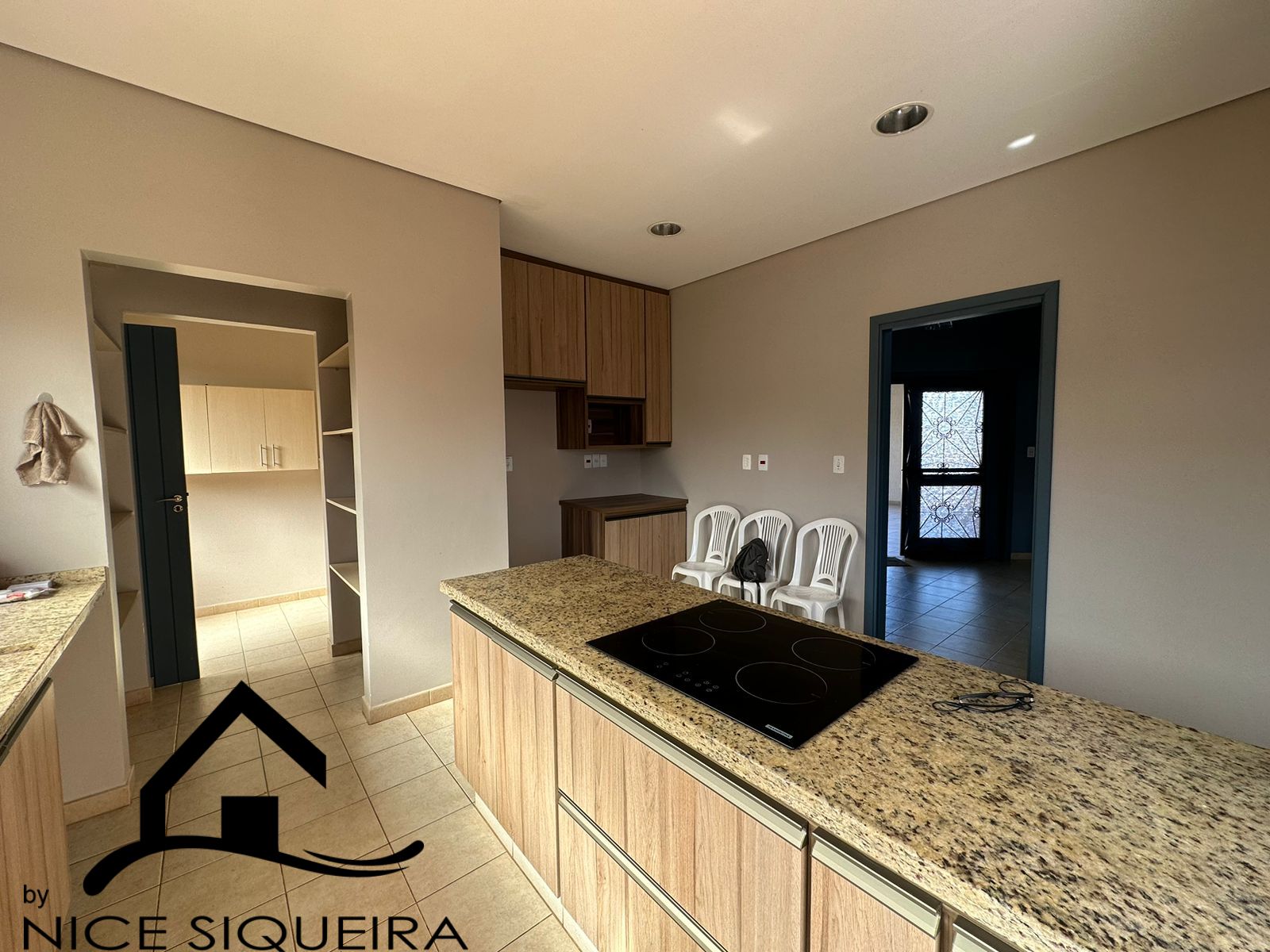 0ac5f68b-3950-4357-9600-e74ef98975c6