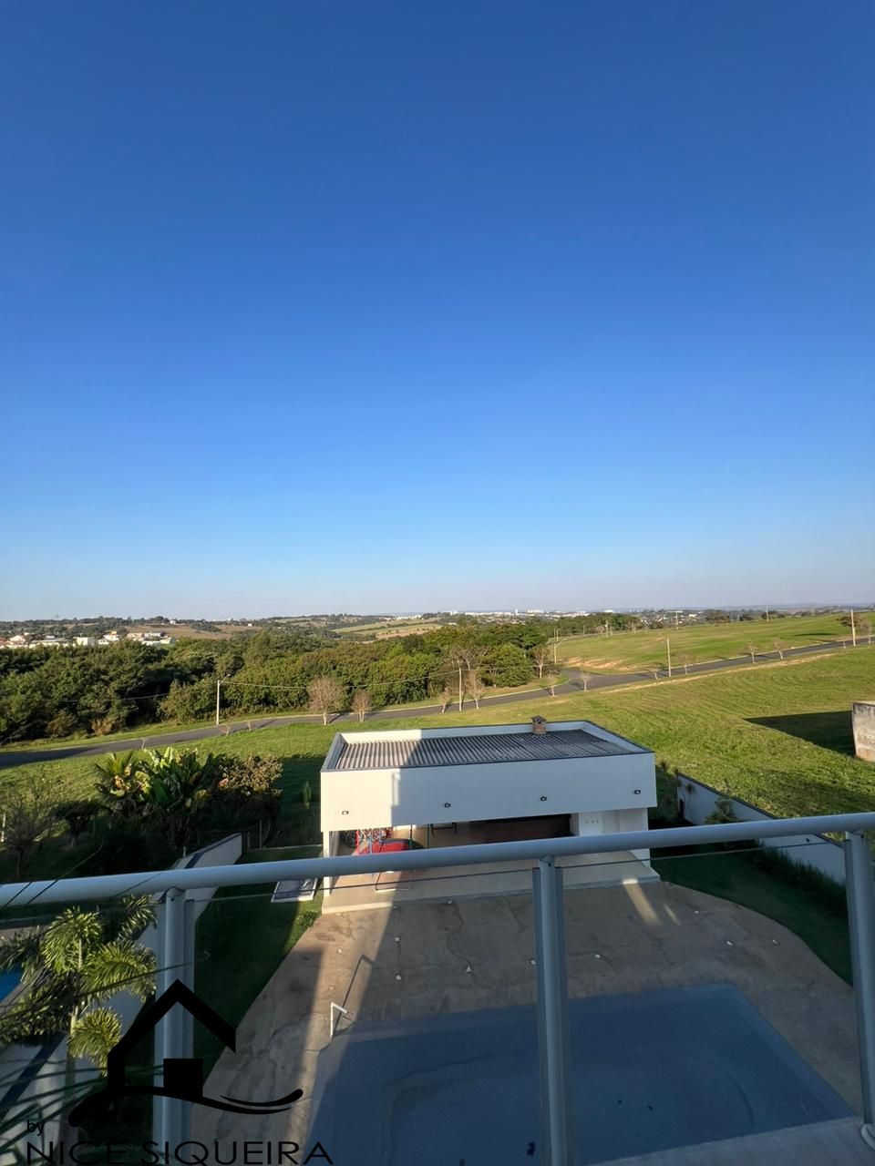 d443f160-855d-4c5f-b5ee-a9df46fda566