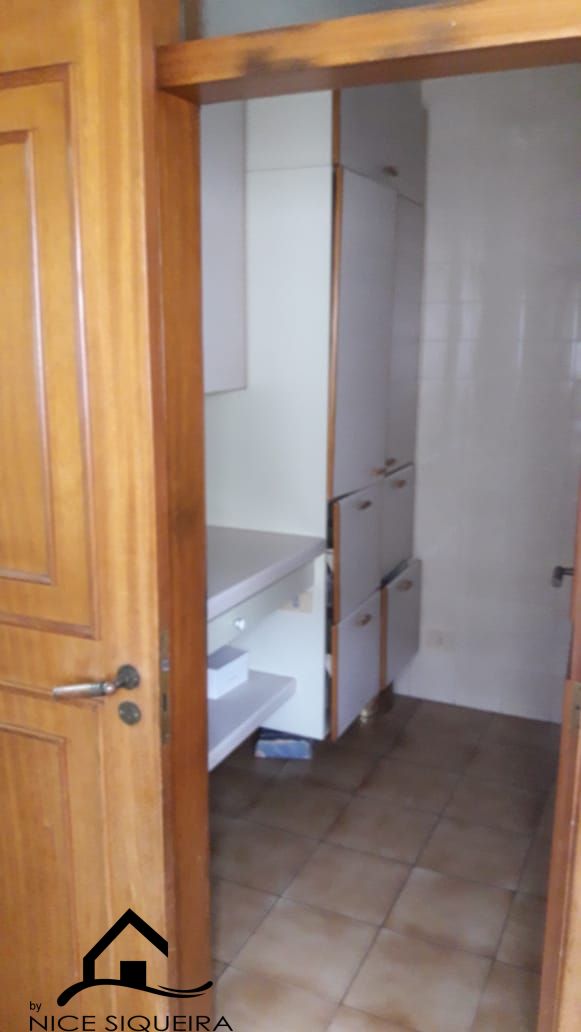 07bae36d-82c7-426e-a709-63948708a397