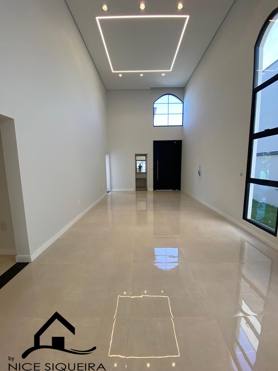 00b1c265-05cf-495a-b908-14cc21a2dacb