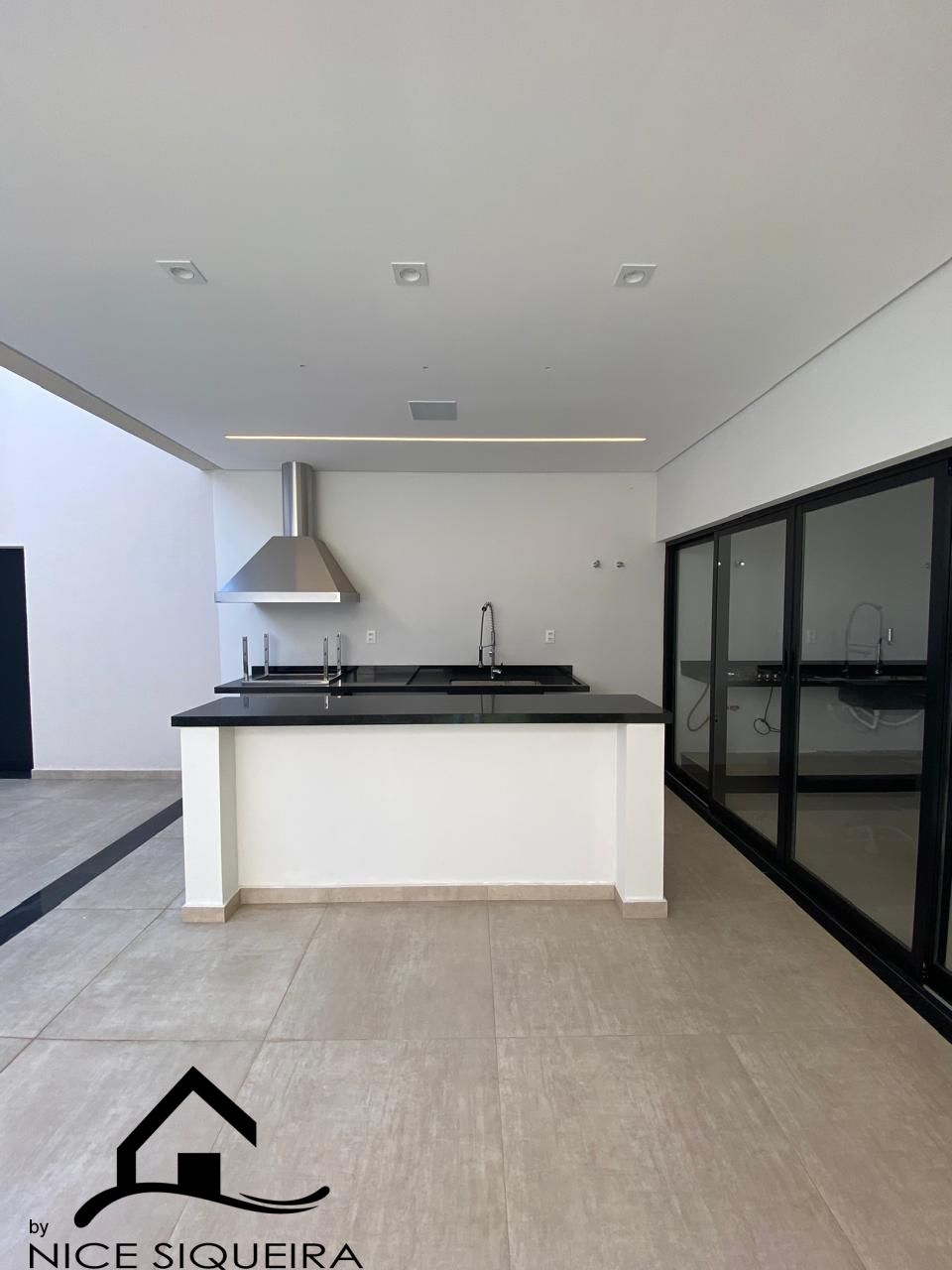 056401c4-5239-44cb-8986-e5786e4e81e7