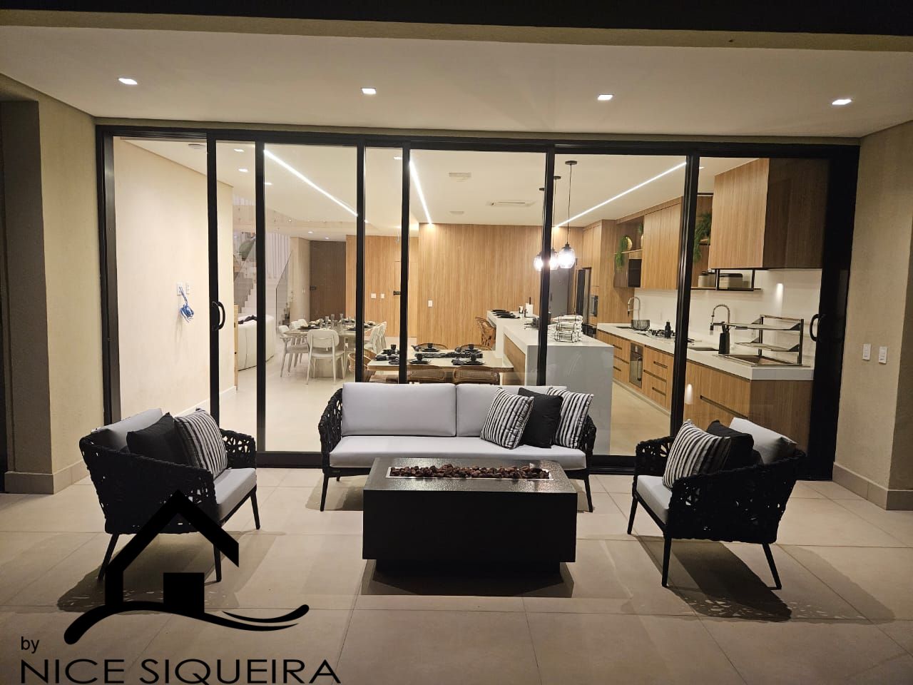 43980044-c733-4766-b47f-ad84a9839e54