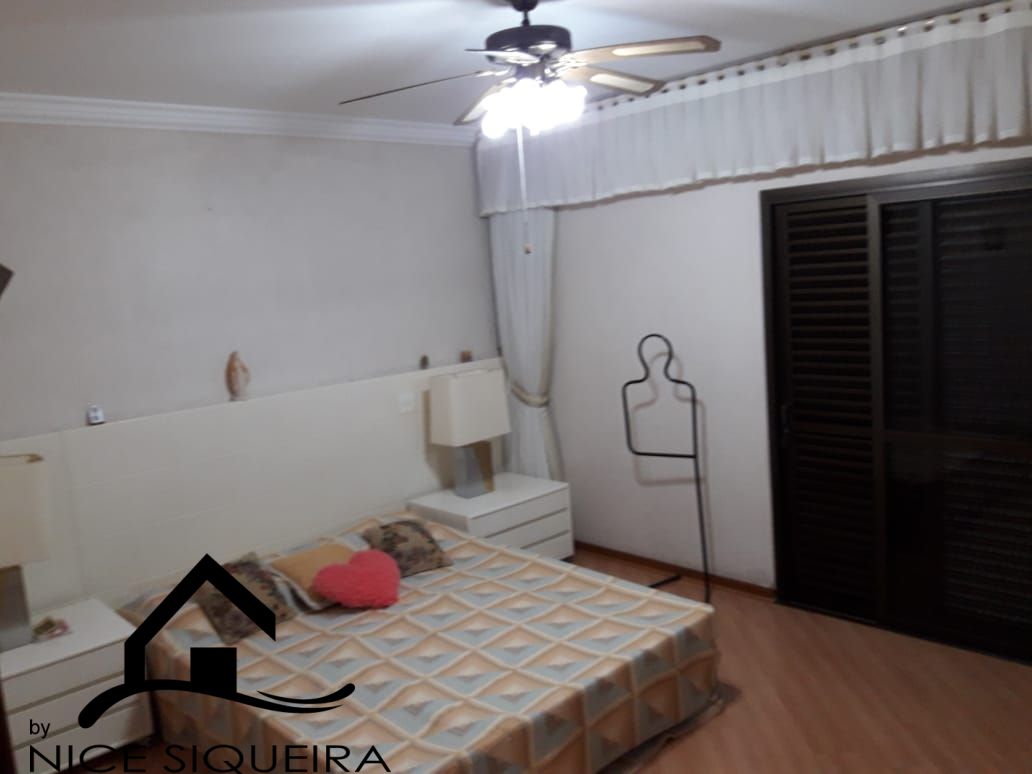 4f024540-5ed9-401c-93ba-caaac4ff3337