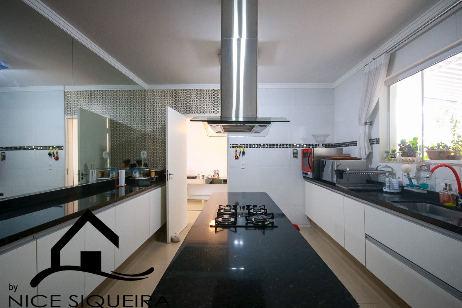 2e95675a-e467-4e86-a0f3-df8257faaea9