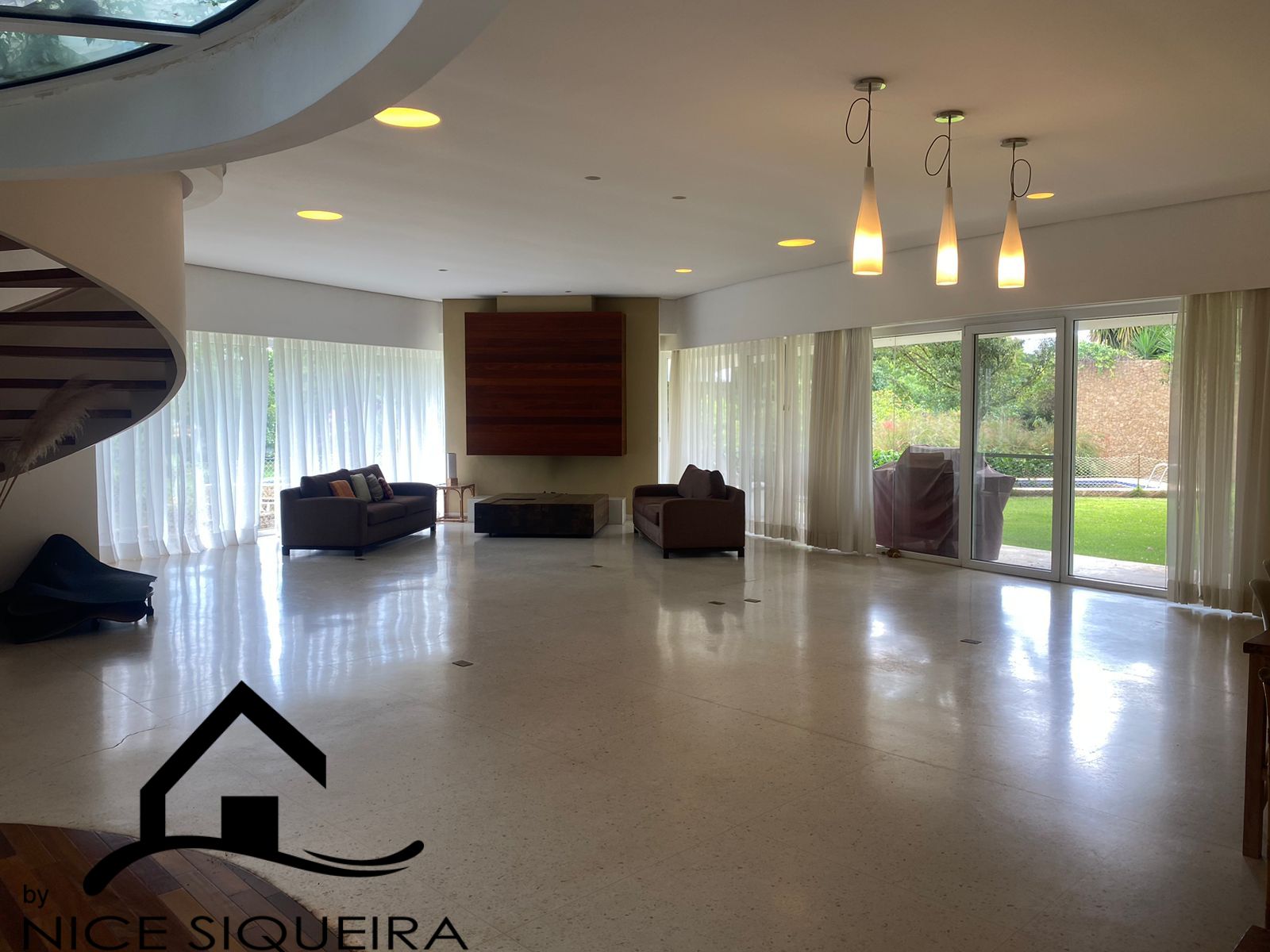 4d717a6c-bca7-4eb0-ac8a-e8102bf9781c