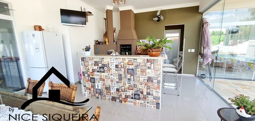 05cea2c1-5a37-456a-b1f3-bebe1dcb0859