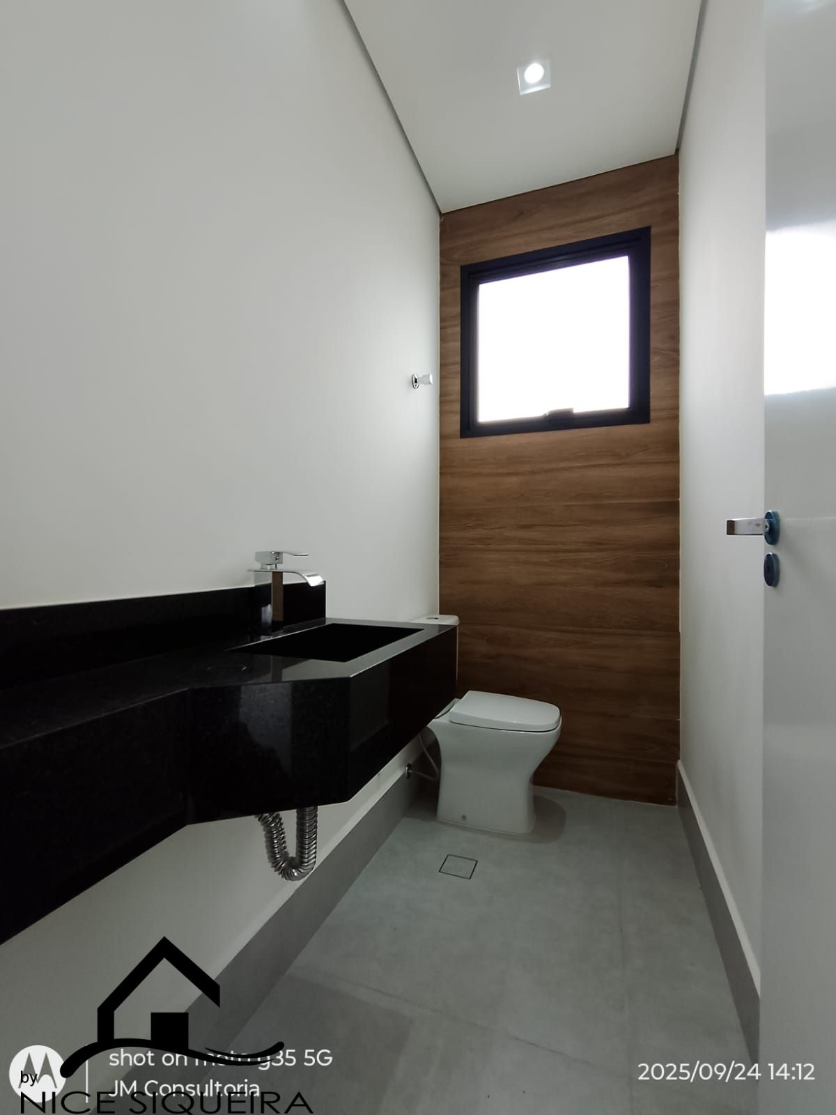 39c08f3d-2bf5-4848-b96a-a46f15d8a911