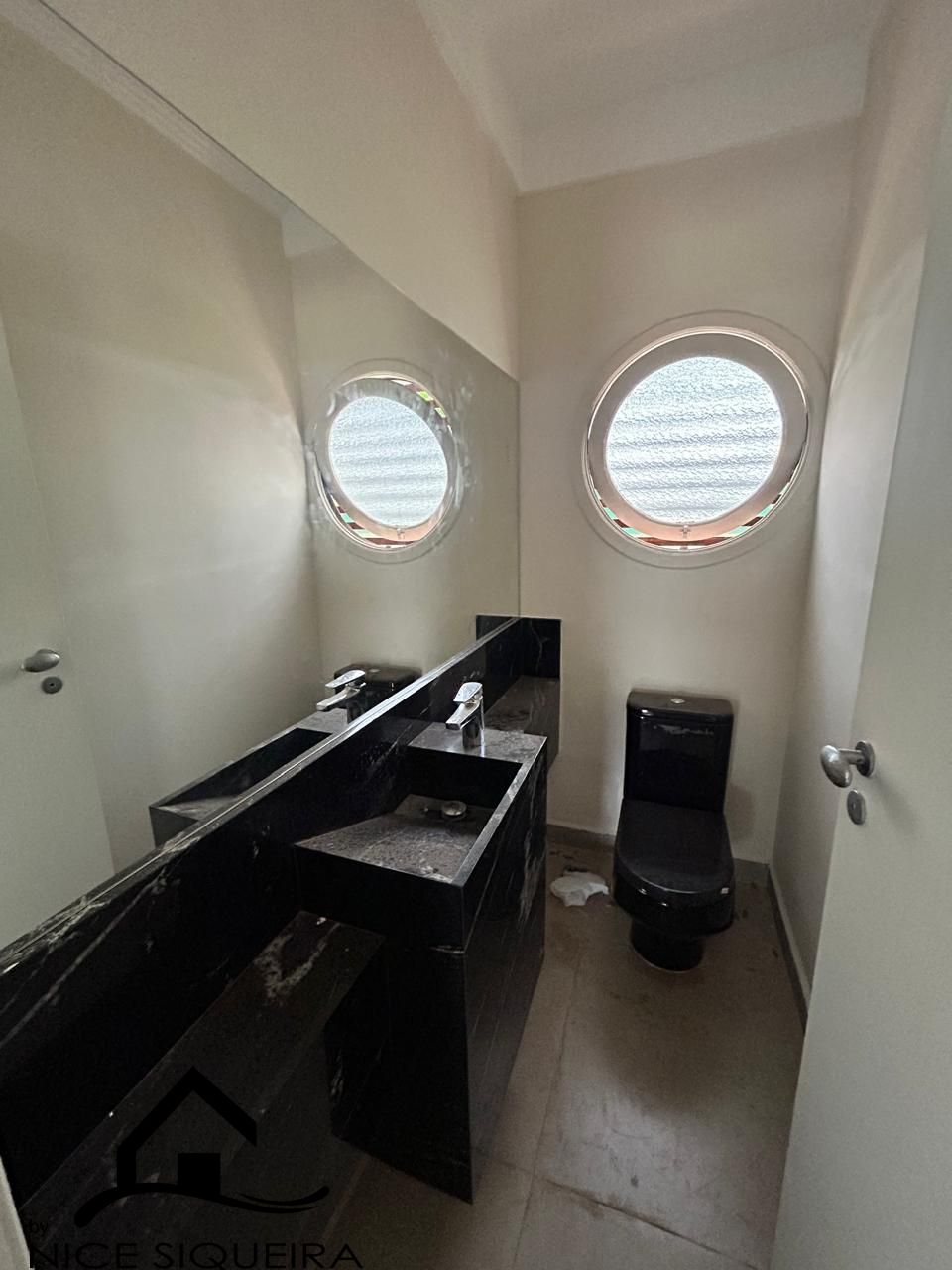 badab8c9-6ac8-4293-a94f-e80ae8d86165