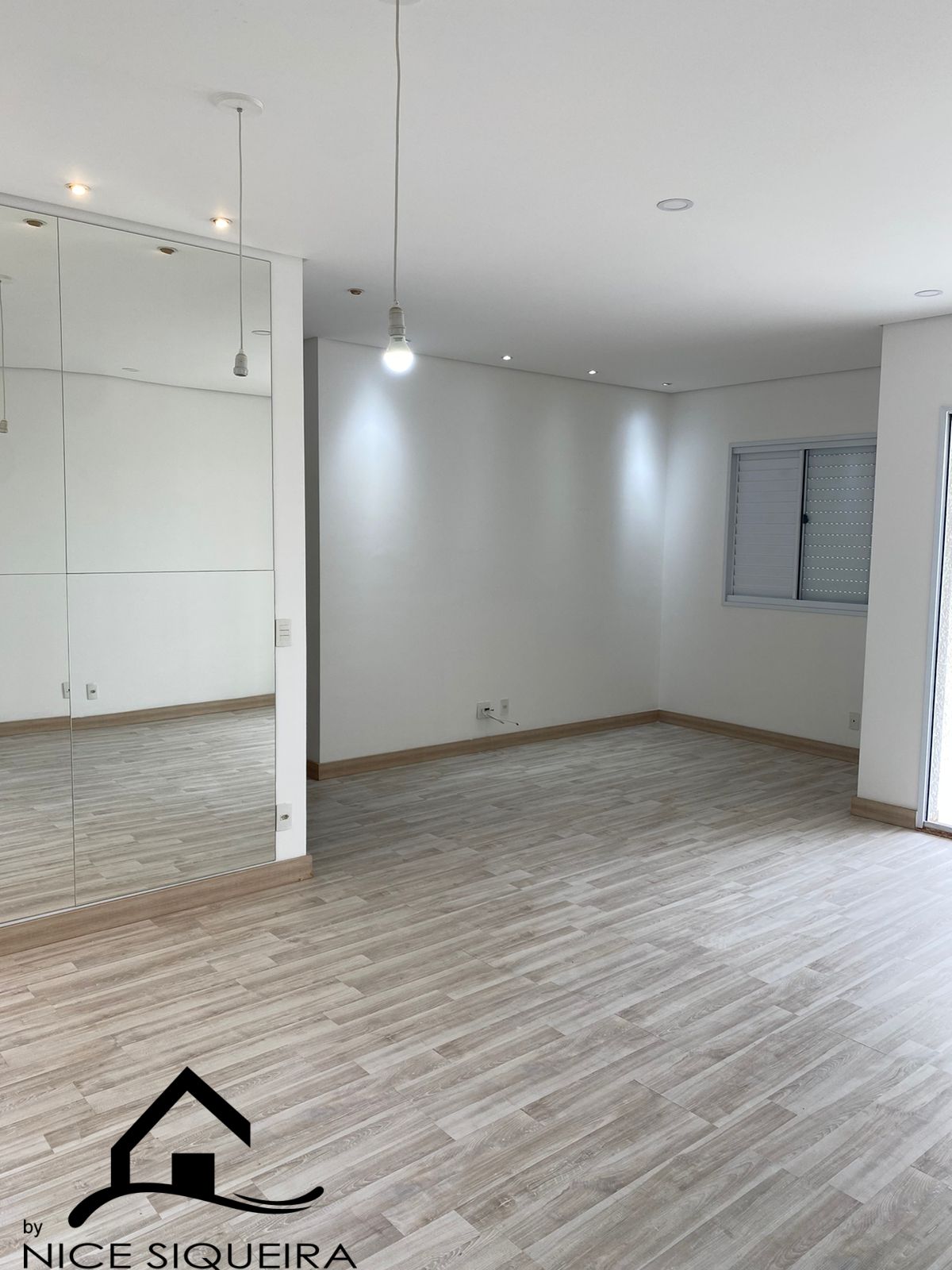 5a73f586-c74f-41ad-9bea-be9b1ae6537d