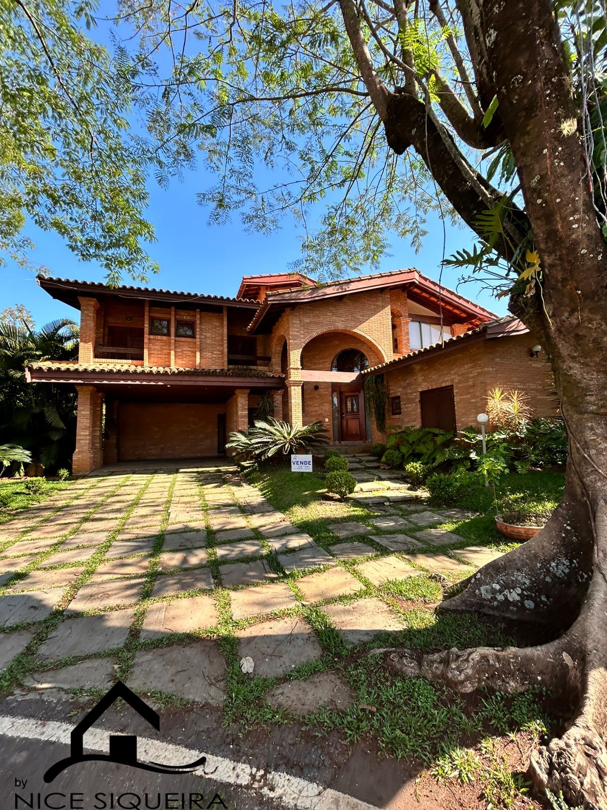 a5238f23-6889-4009-9e28-88628b70f32a