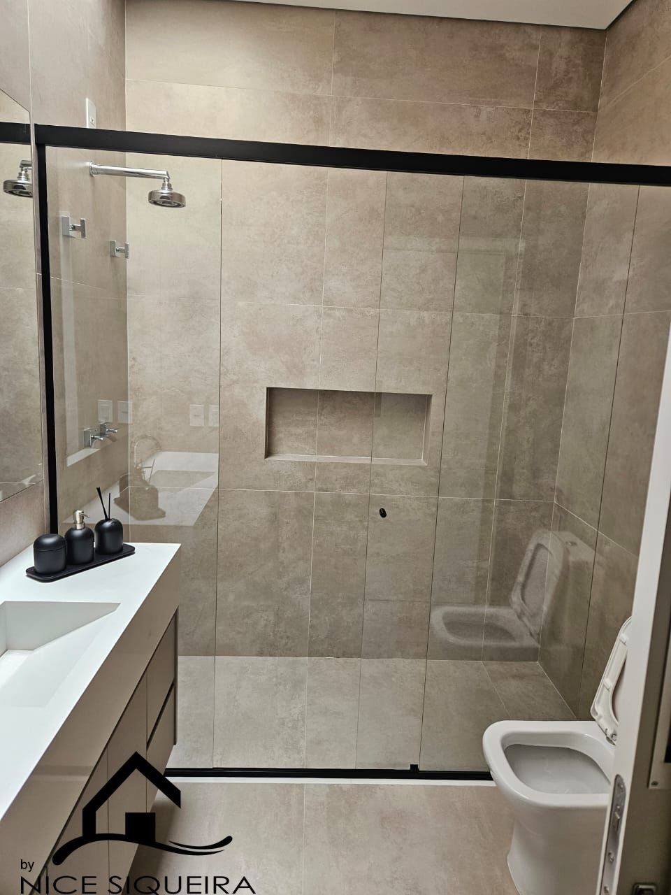 0580f70b-6515-42aa-8cfb-017a96613ebc