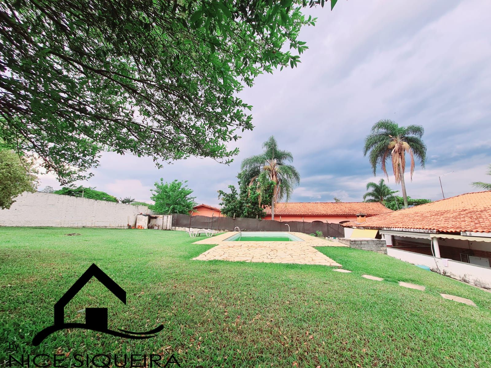 fcdc95ae-dda1-4b23-8909-a9703528345c