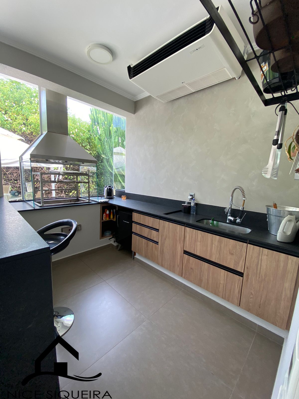 ee402718-45a8-4574-8358-4c2b7a2f62c5