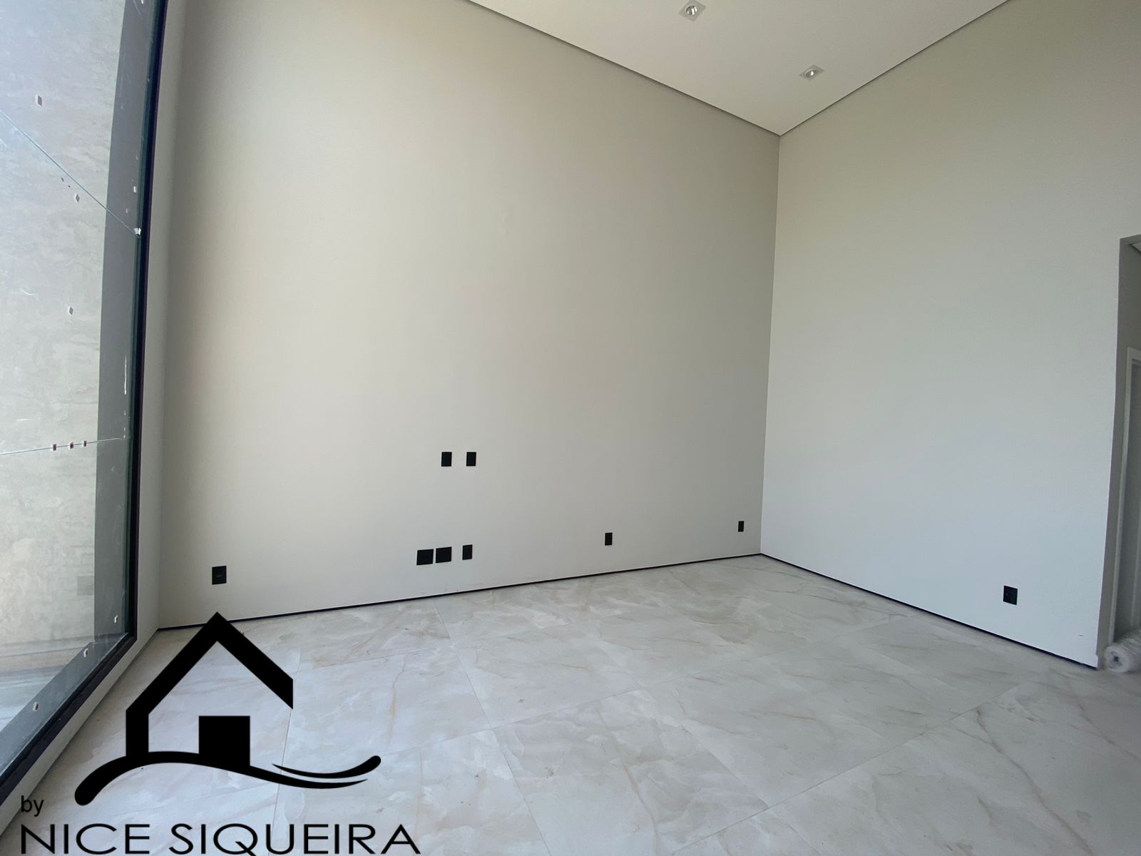 cd198d2b-641c-4002-9e6d-82b74dcfe702