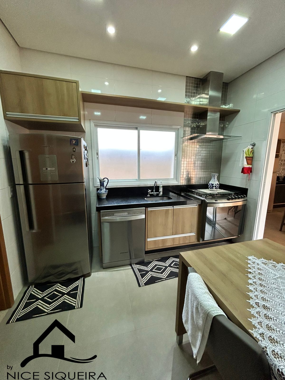 2eefe601-8b78-40ef-96a5-f33294daa99f