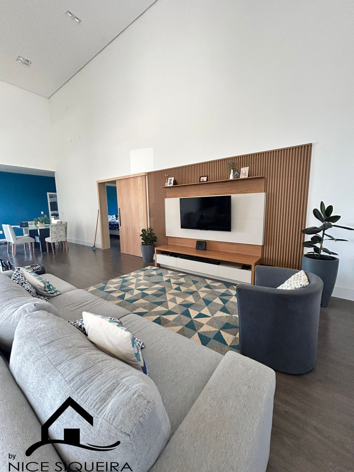 003452c7-6937-4bb0-807d-3b8ec105ebf1