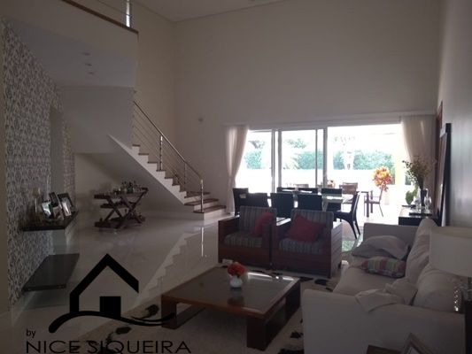 2d7598e6-3b24-4660-b676-d732a87ec860