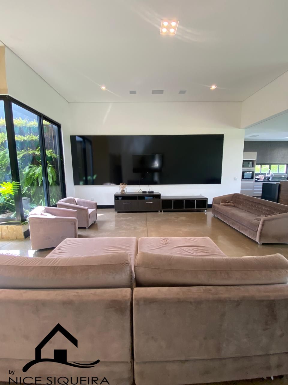 49ae0d96-2bd8-4a3b-ab95-78fc40ccbc29