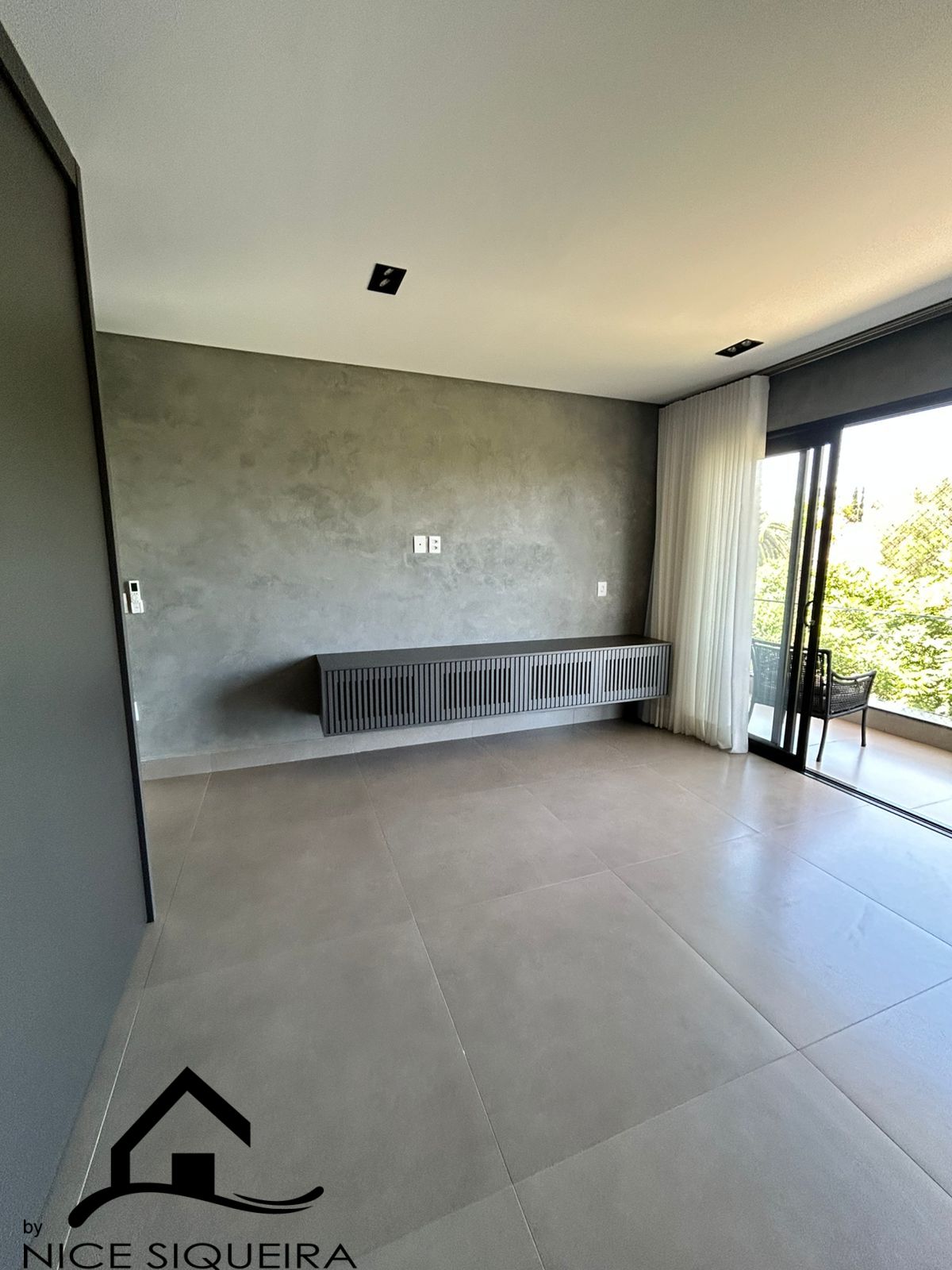 7db9c252-be29-4c98-b404-f838c90593d9