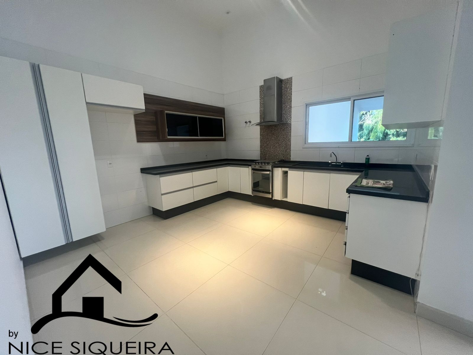 609a1322-136b-438b-a896-5f0e520cb564