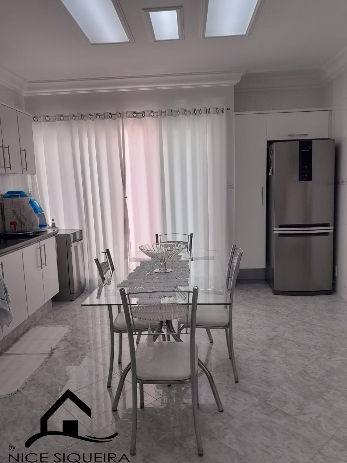 ed7c89c3-fa37-4dc0-8186-bbe188e34ded