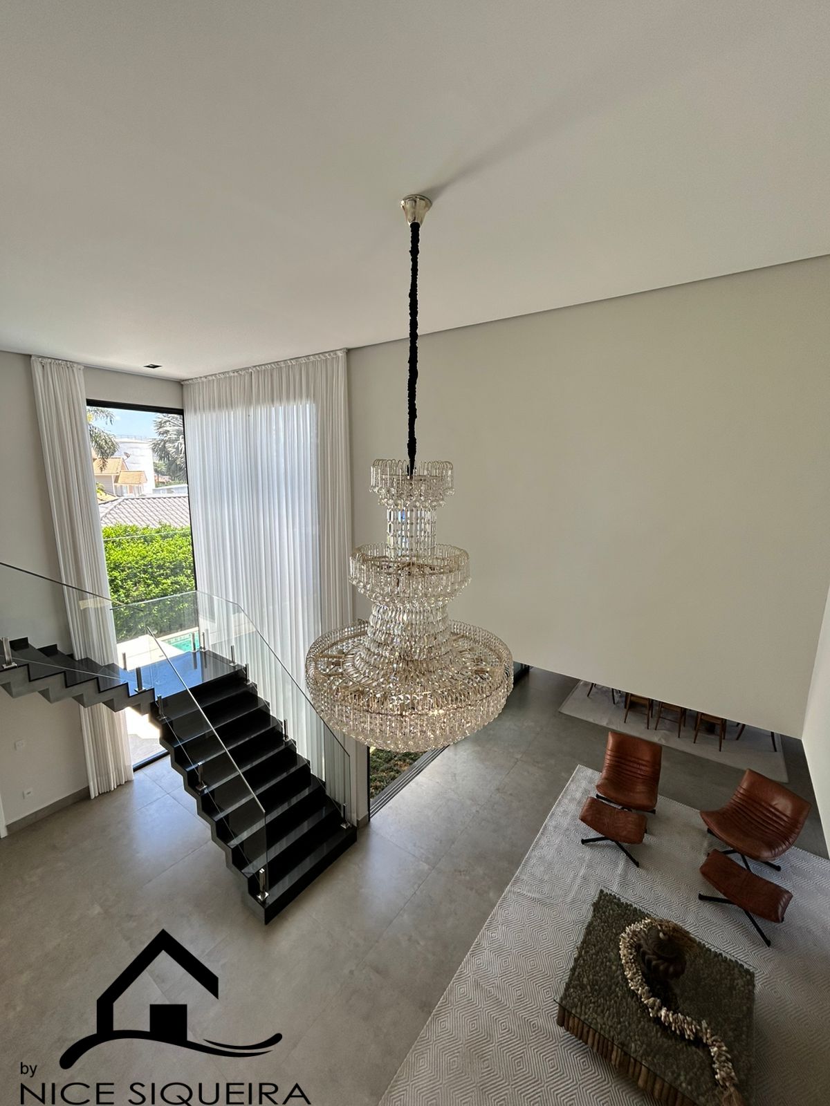 52858044-38b0-4e00-8361-c351339347f4