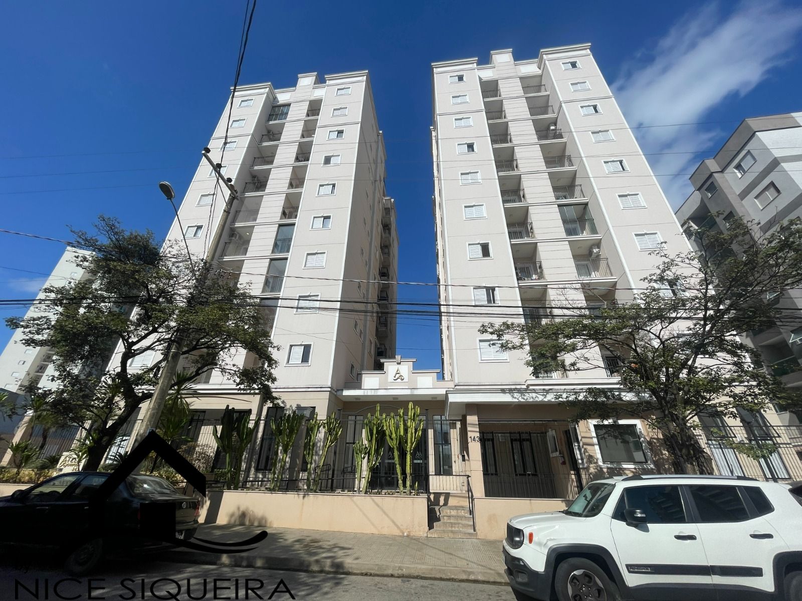 018b8a09-f11b-4d76-9cba-bcbd18a3067a