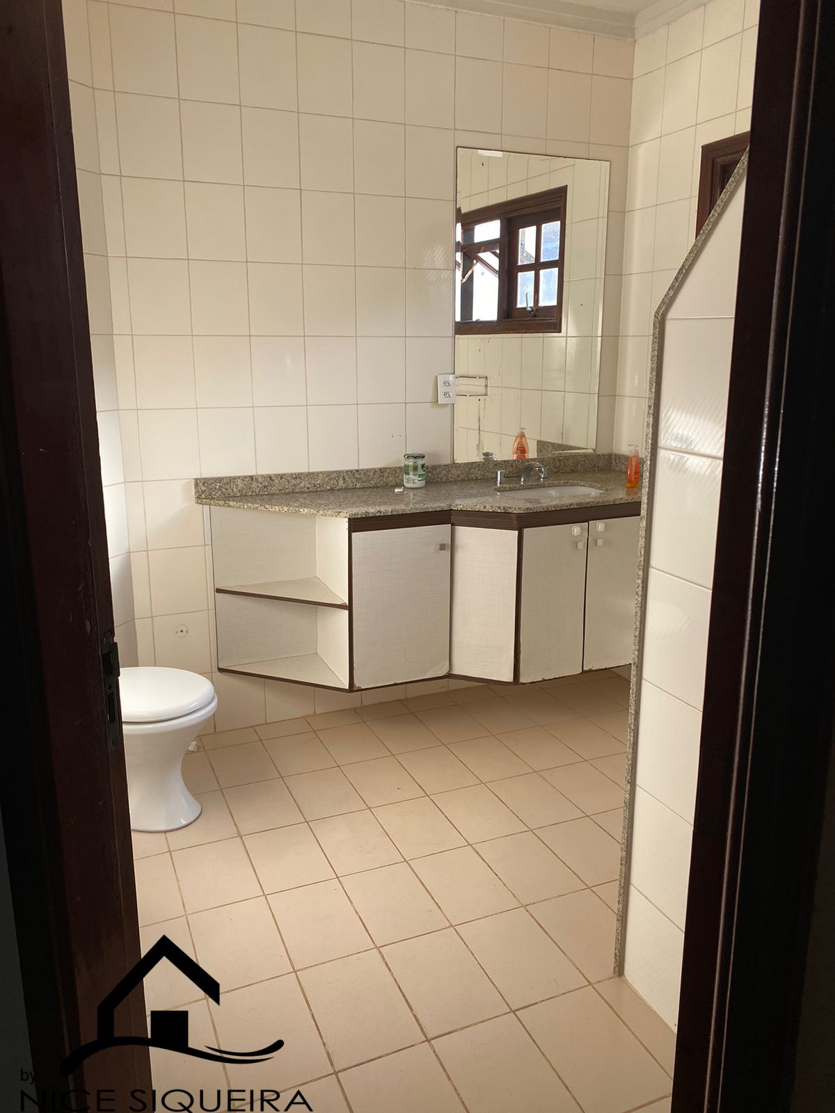 0ab52321-341b-4805-9e30-70af573e244c