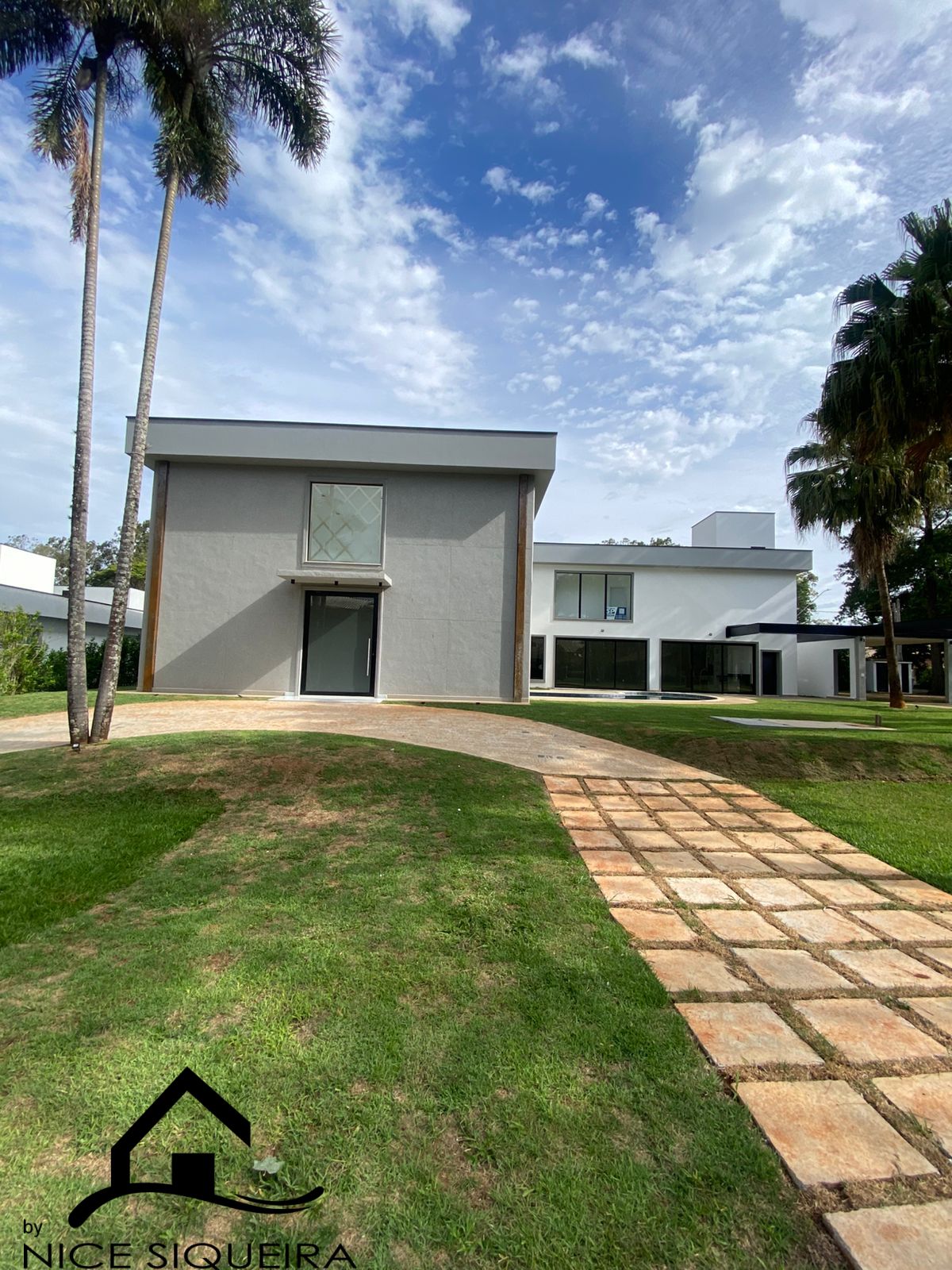 03d69849-8294-46cc-a2ac-3dbb649ed3cb