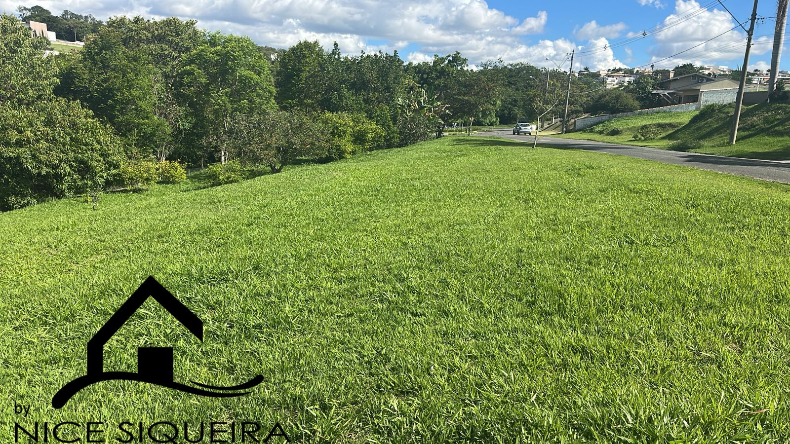 e7a7945a-7dbf-4a82-a4ef-c10c91f65038