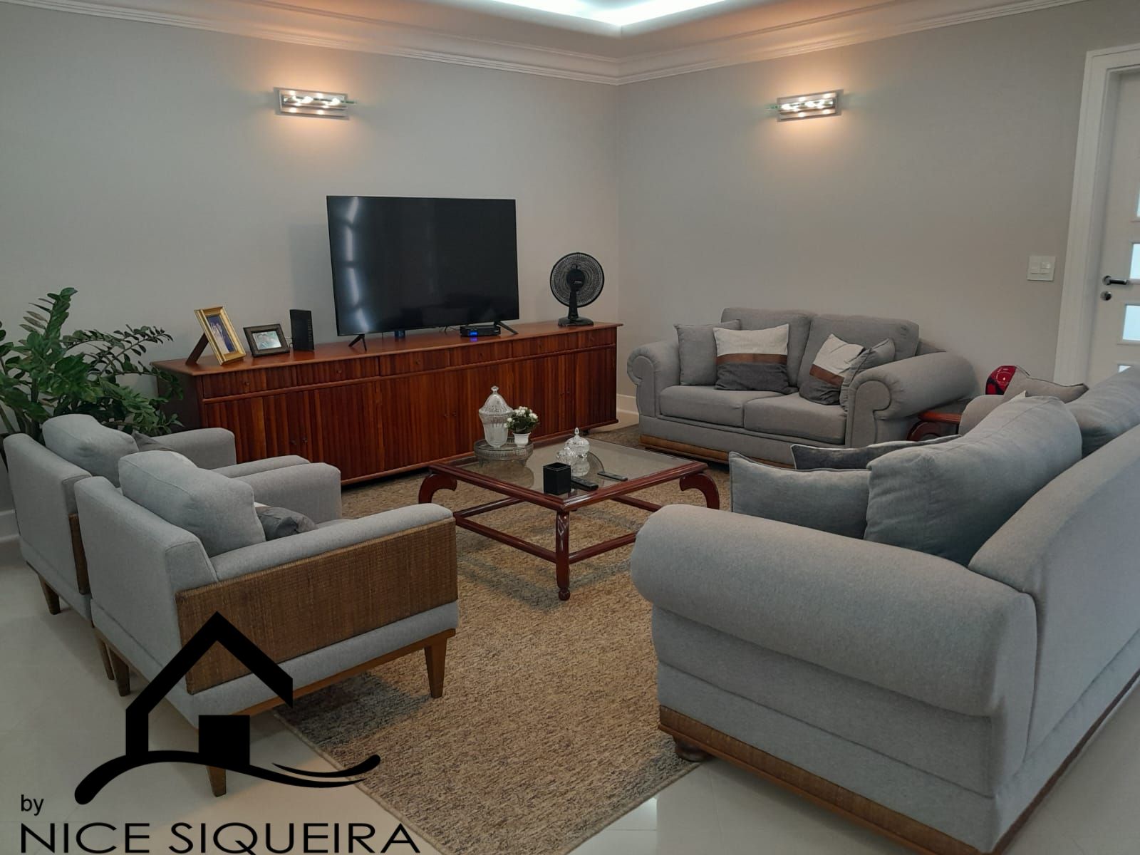 5462eabf-0028-438e-b1bd-75ce9e206721