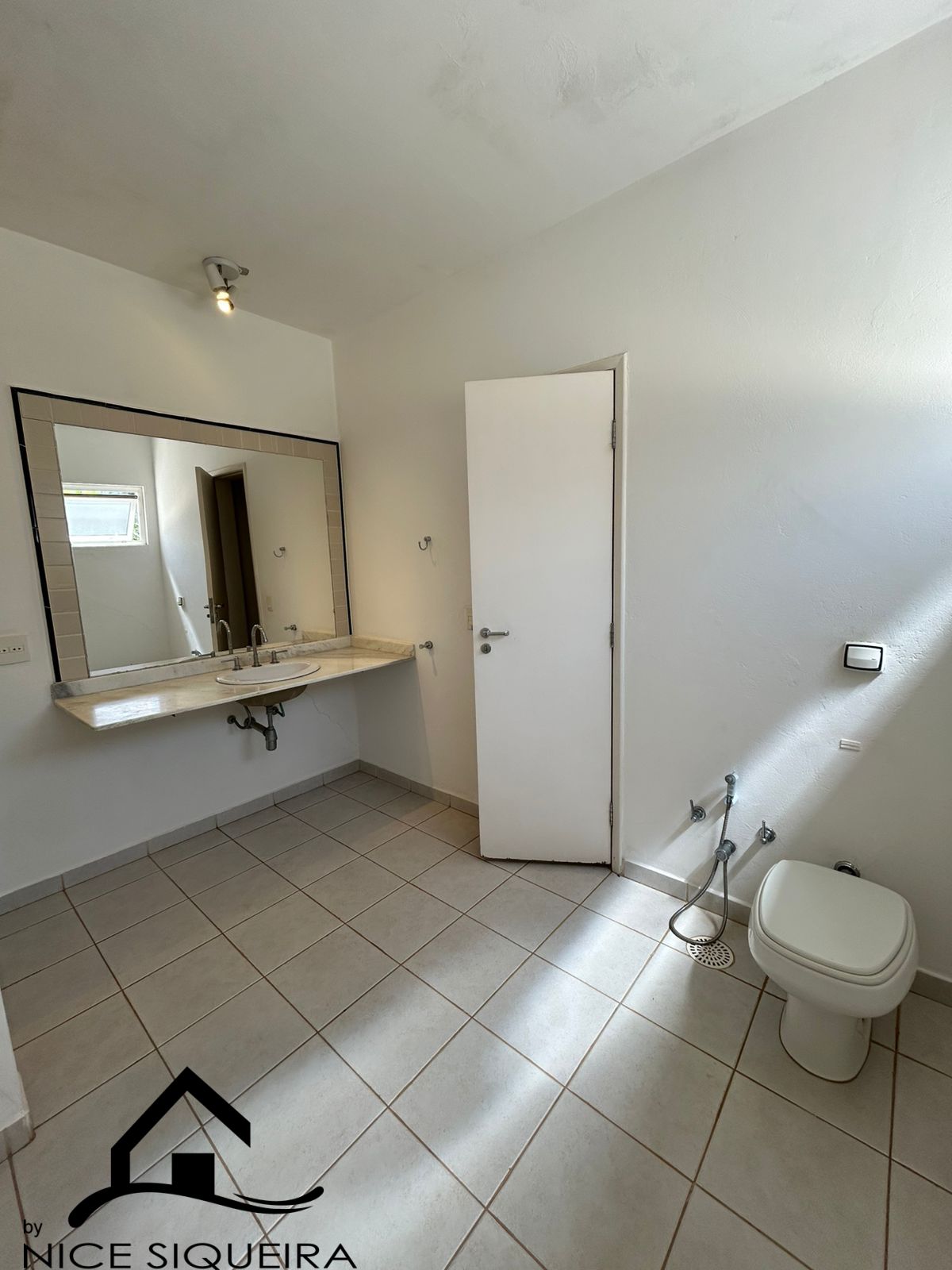 de85fe68-12c3-4a16-a349-5ee88ac754db