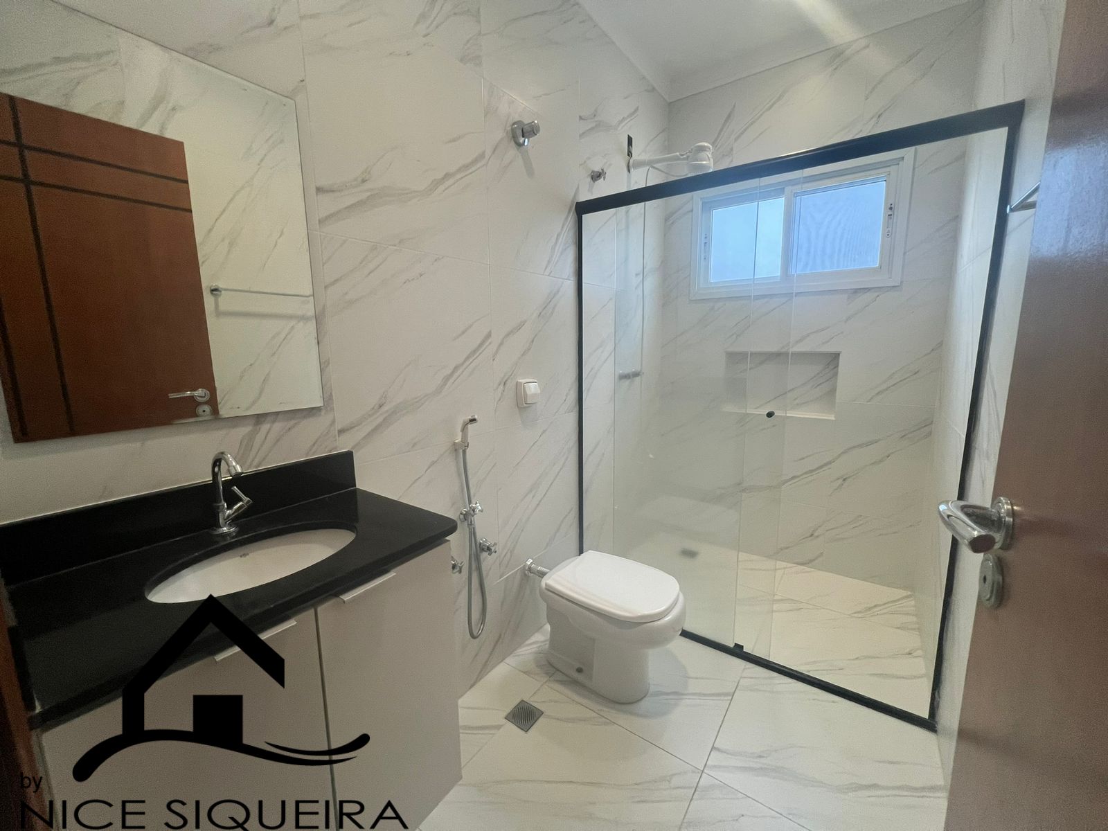 49dd9000-e73a-4e3d-a21e-f5eb5719bcca